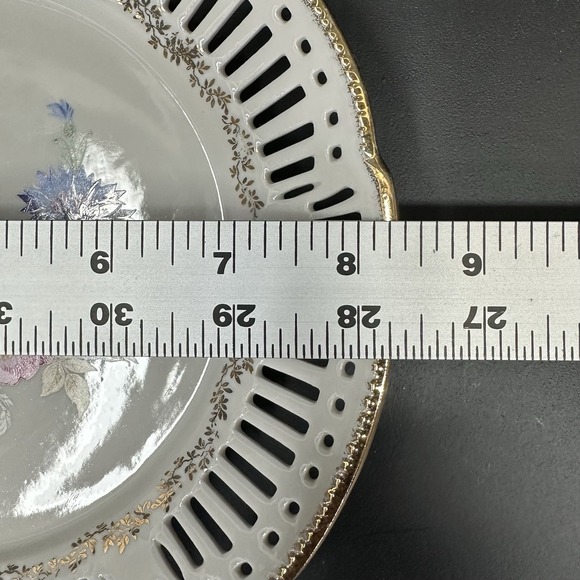 Schwarzenhammer Porcelain Reticulated Plate With Floral Design, Vintage Mid 20th - Picture 7 of 7